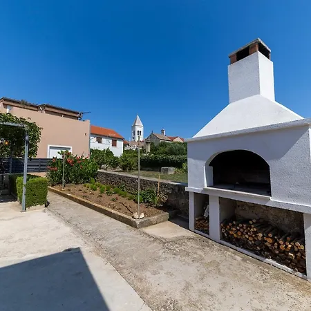 Beachfront Roko Apartmán *