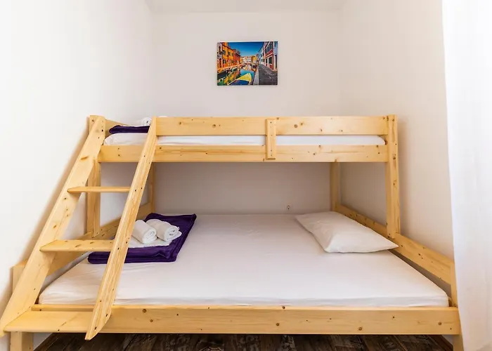 Beachfront Roko Apartmán Petrcane